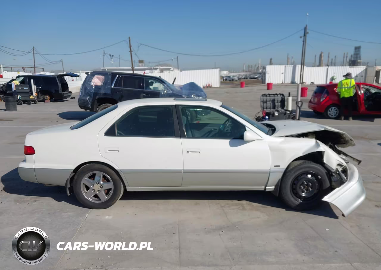 2001 Toyota Camry Le VIN:JT2BG22K410589692 - 13