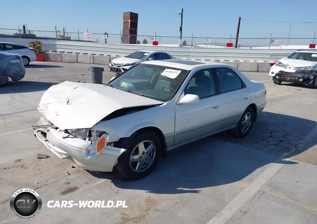 2001 Toyota Camry Le VIN:JT2BG22K410589692 - 2