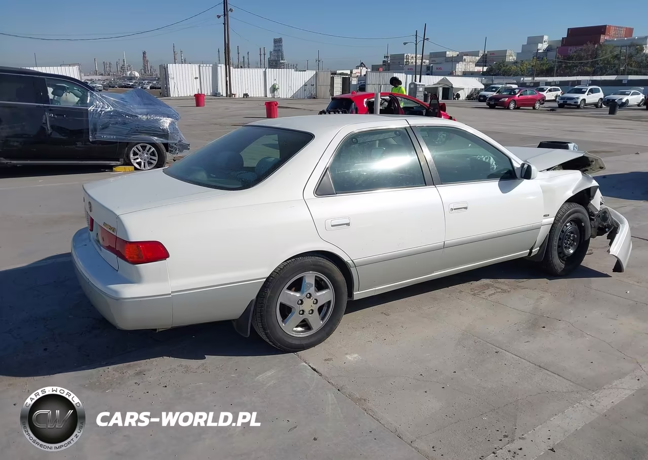 2001 Toyota Camry Le VIN:JT2BG22K410589692 - 4