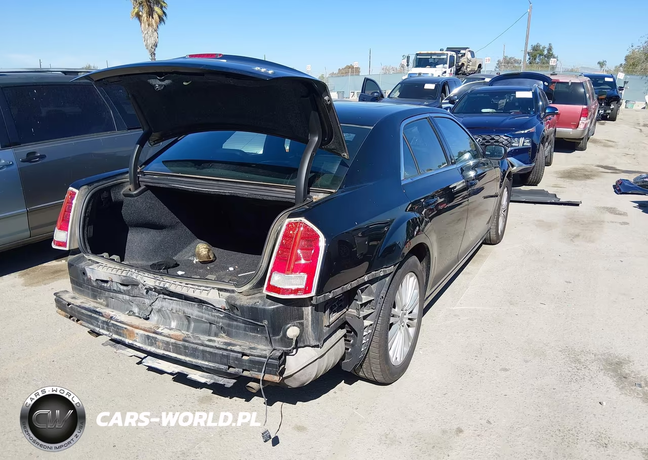 2013 Chrysler 300 Motown VIN:2C3CCARG6DH533468 - 4