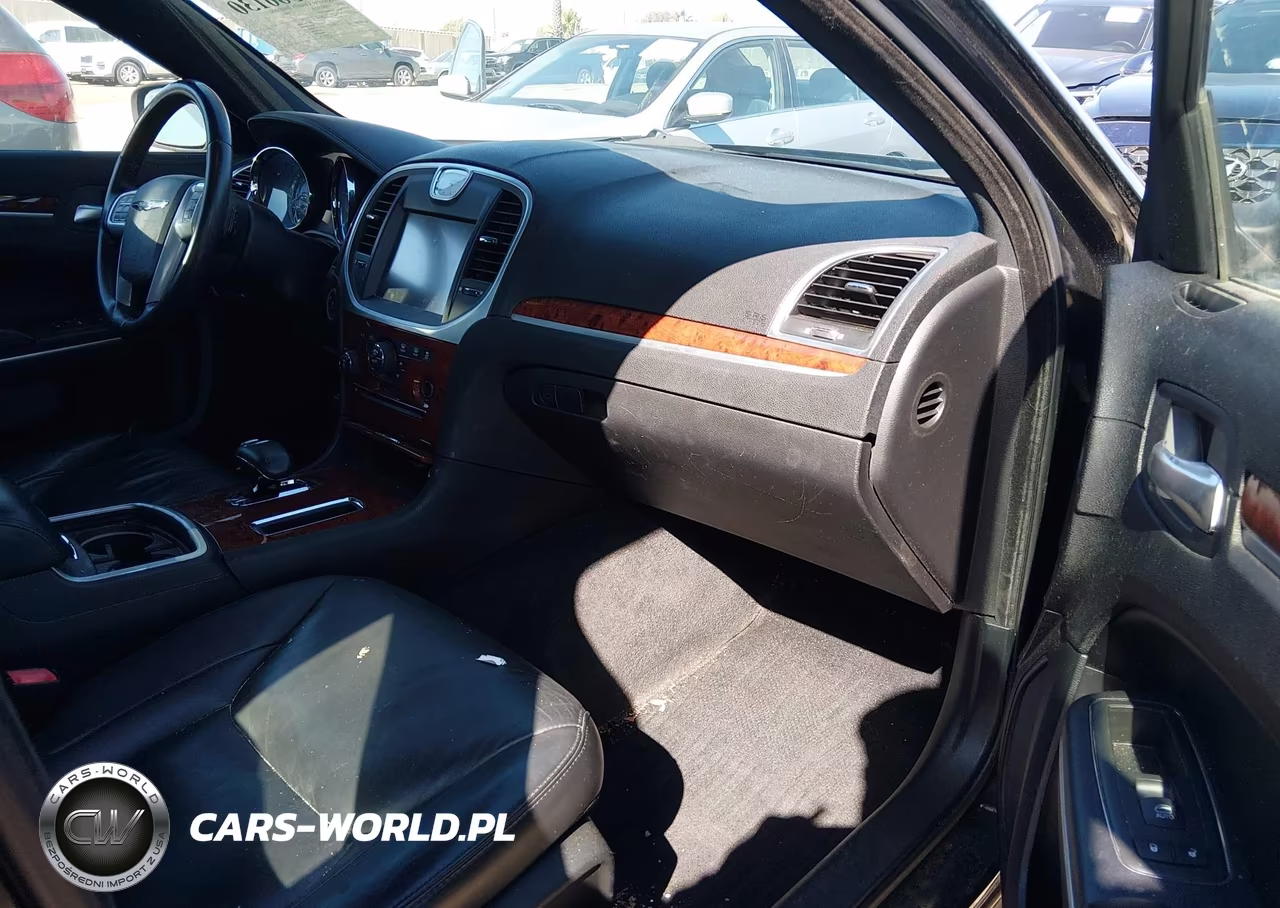 2013 Chrysler 300 Motown VIN:2C3CCARG6DH533468 - 5