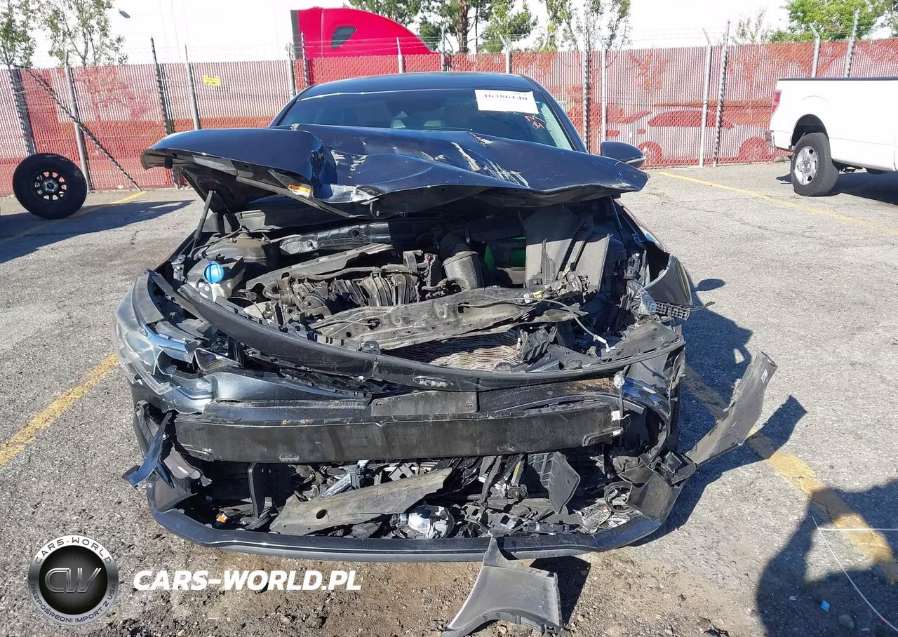 2020 Kia Optima S VIN:5XXGT4L31LG406326 - 13