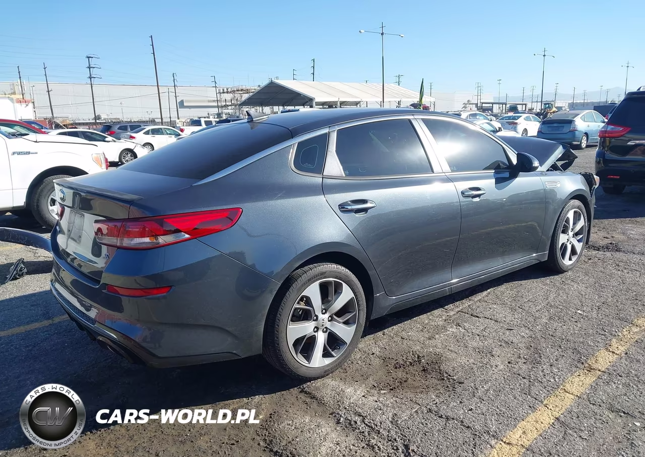 2020 Kia Optima S VIN:5XXGT4L31LG406326 - 4