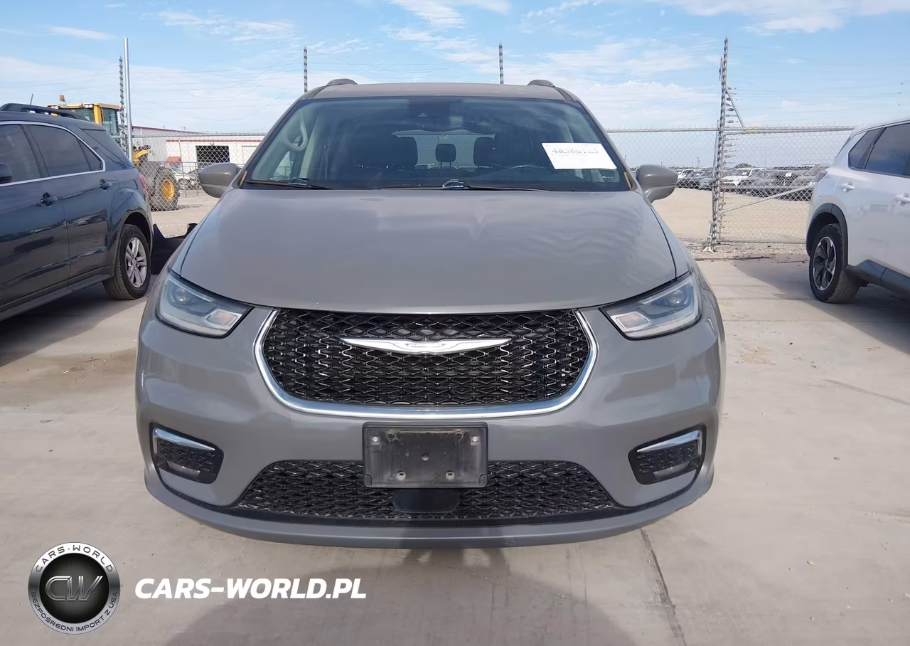 2021 Chrysler Pacifica Touring L VIN:2C4RC1BG3MR598367 - 12