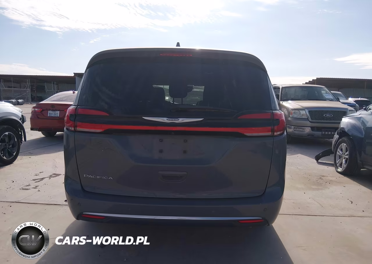2021 Chrysler Pacifica Touring L VIN:2C4RC1BG3MR598367 - 16