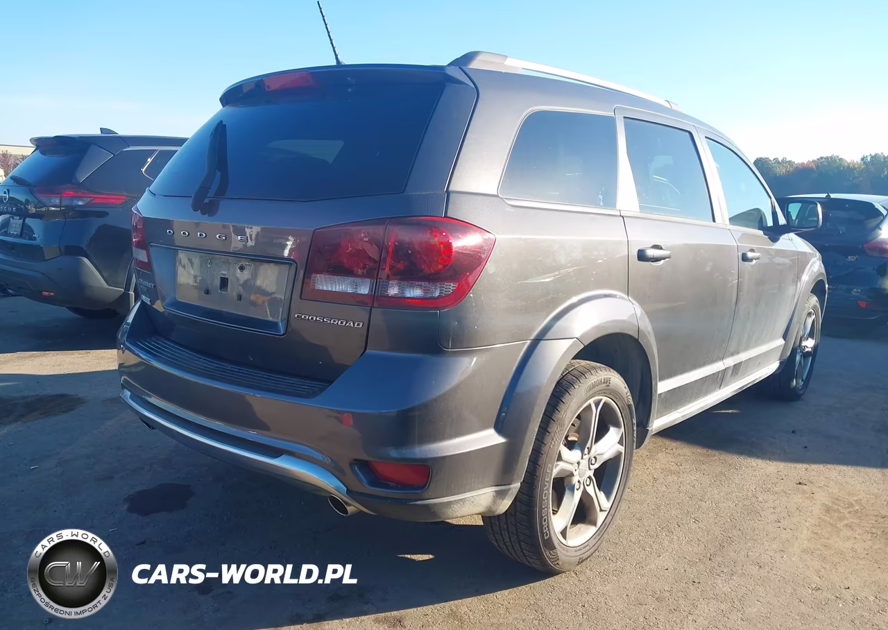 2016 Dodge Journey Crossroad Plus VIN:3C4PDDGG5GT183843 - 4
