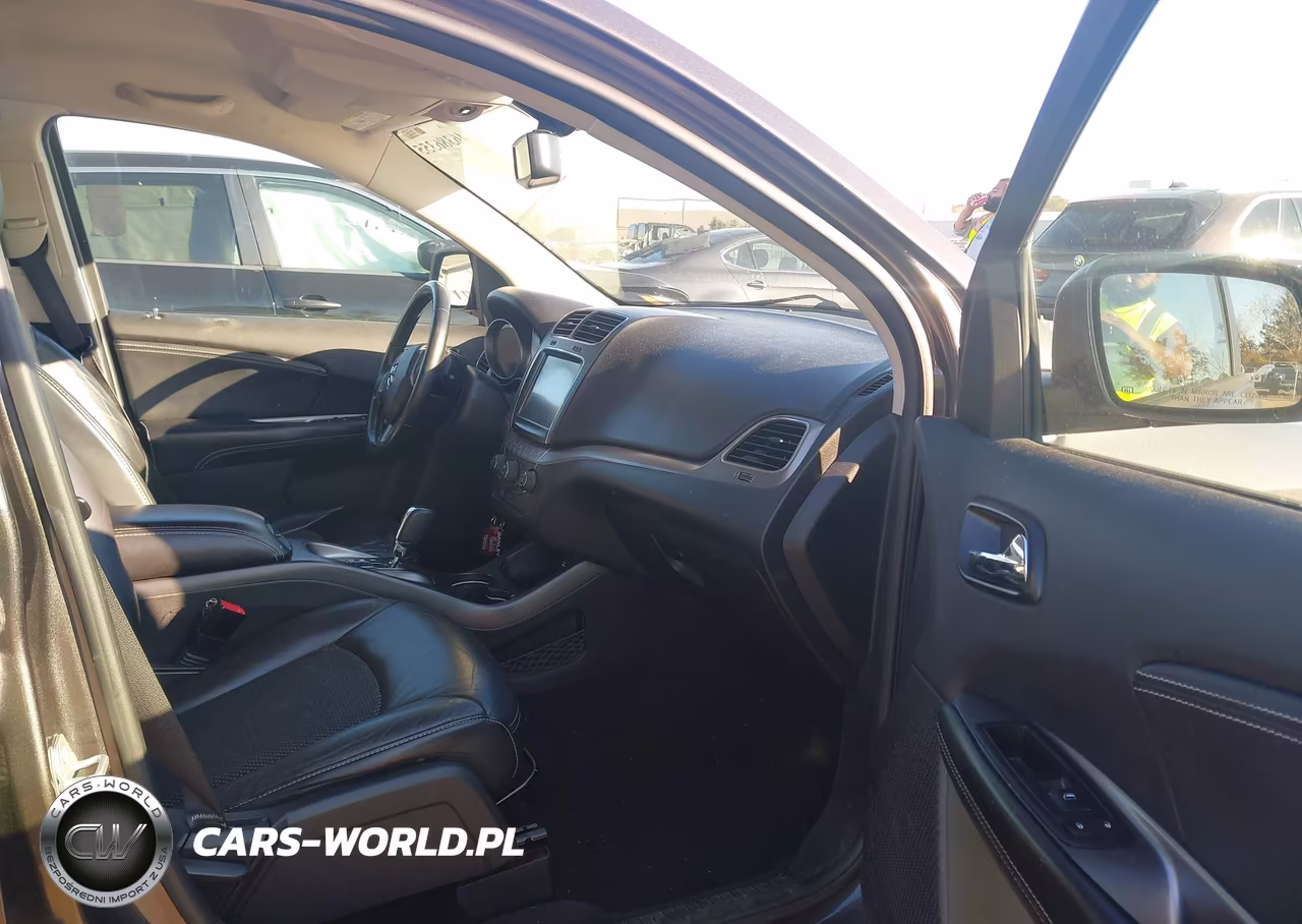 2016 Dodge Journey Crossroad Plus VIN:3C4PDDGG5GT183843 - 5