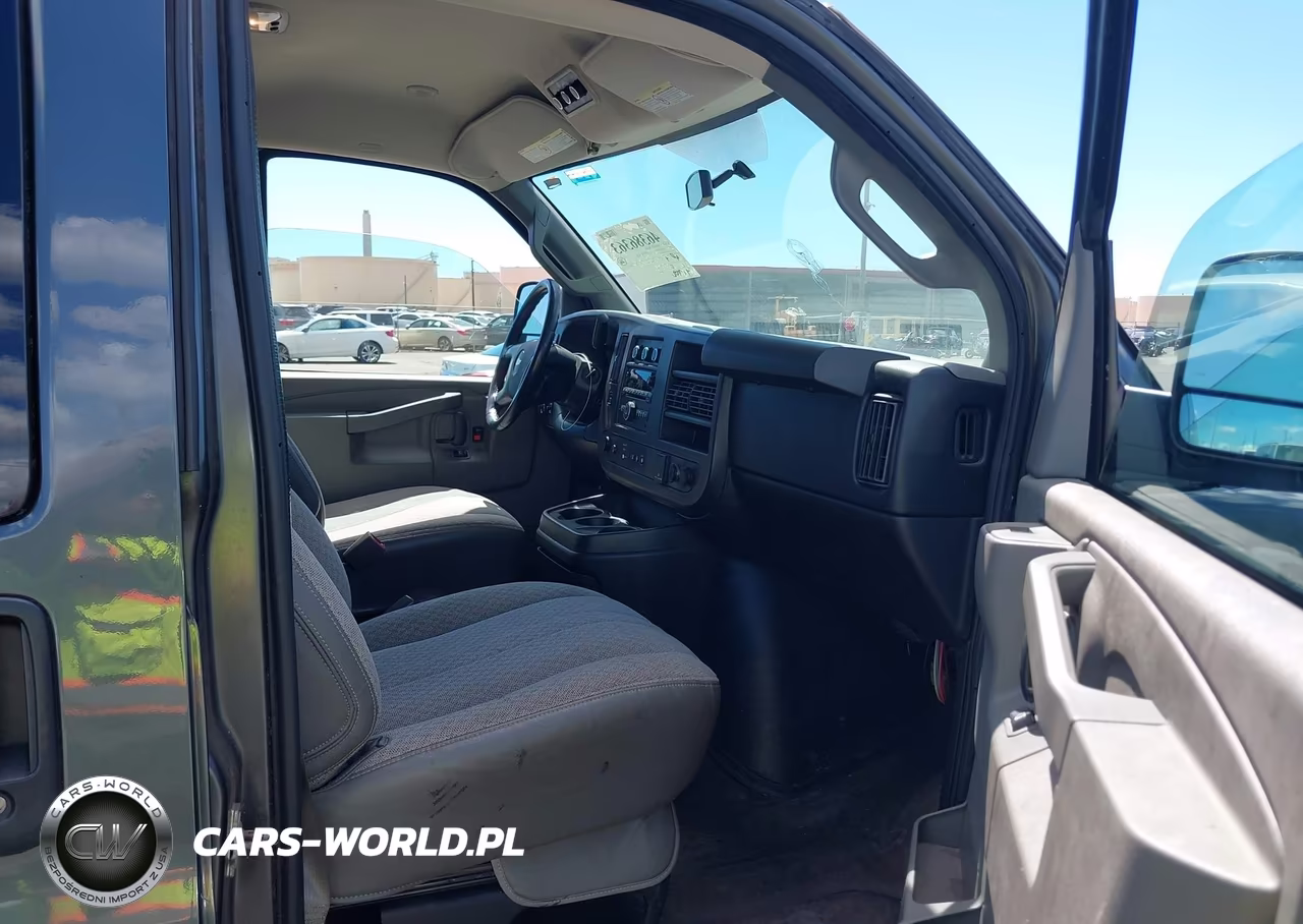 2017 Chevrolet Express 2500 Ls VIN:1GNWGEFG8H1101422 - 5