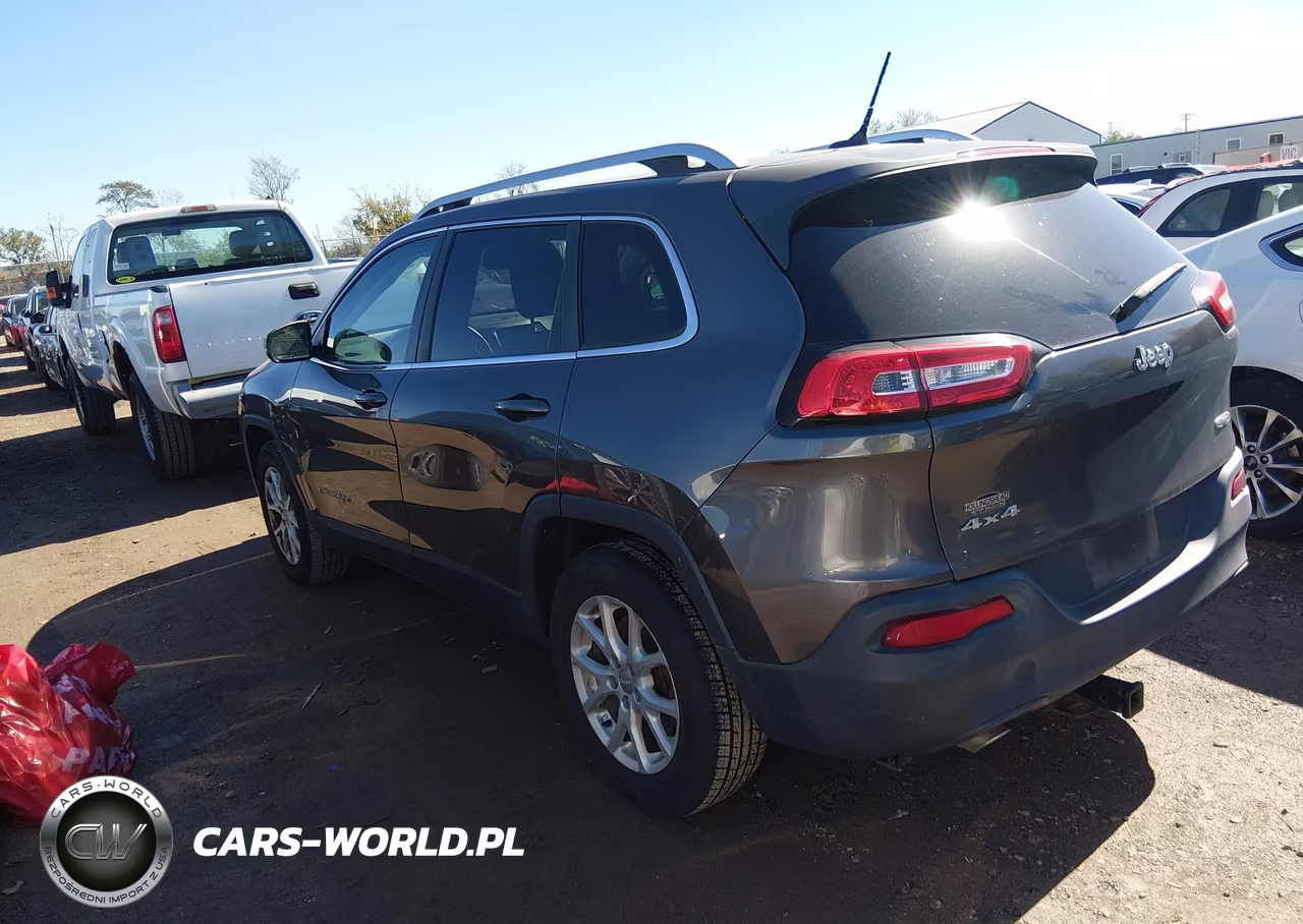 2014 Jeep Cherokee Latitude VIN:1C4PJMCS0EW138030 - 3