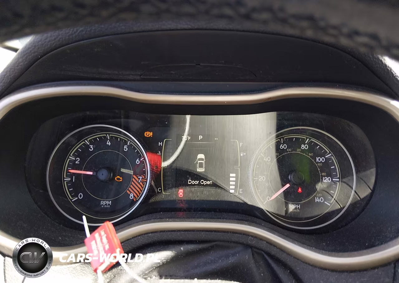 2014 Jeep Cherokee Latitude VIN:1C4PJMCS0EW138030 - 7