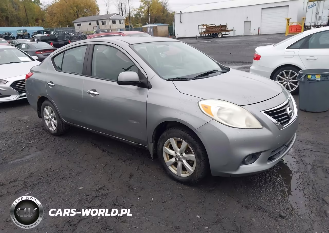 2012 Nissan Versa 1.6 Sl