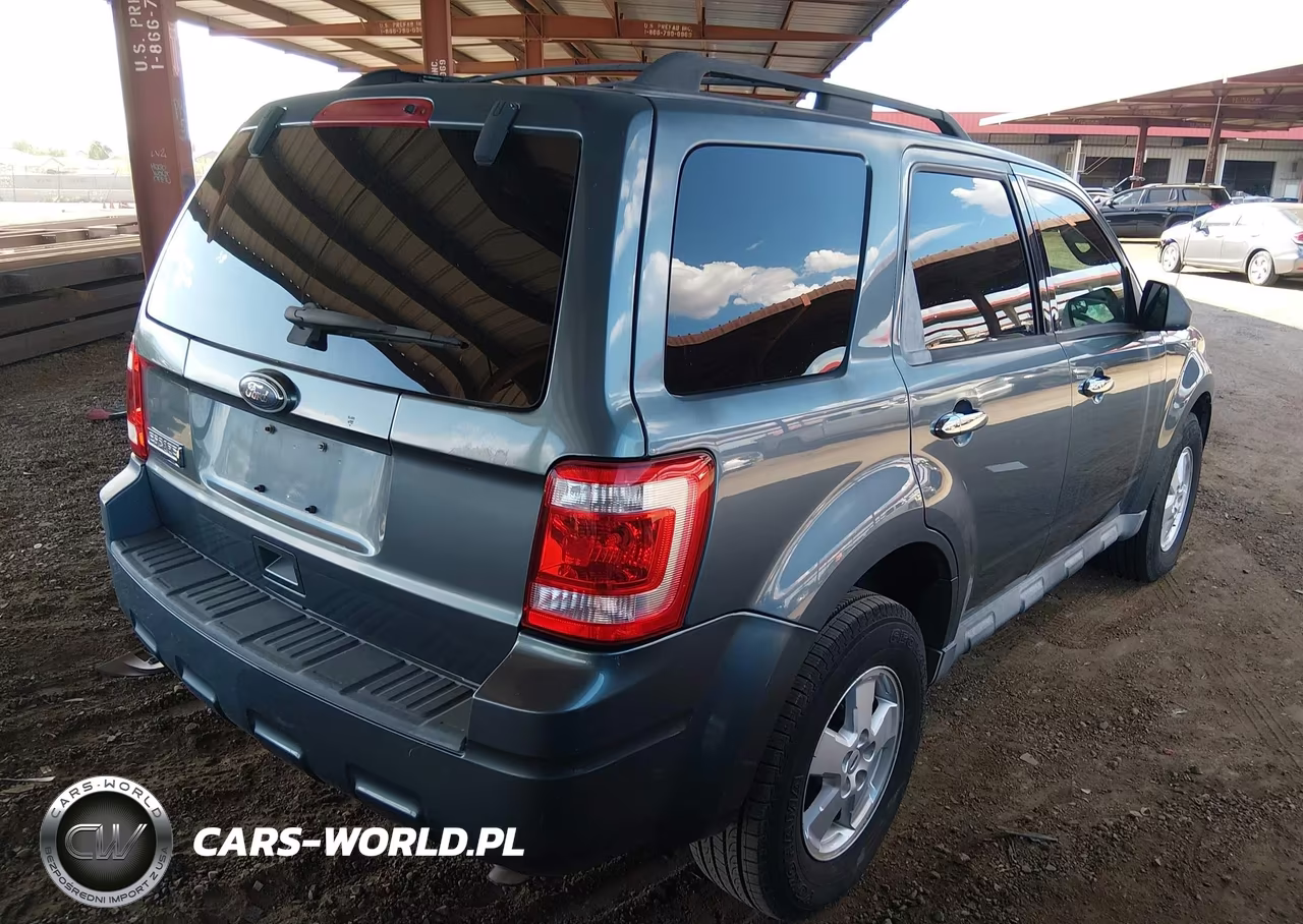 2010 Ford Escape Xlt VIN:1FMCU0D77AKD07711 - 4