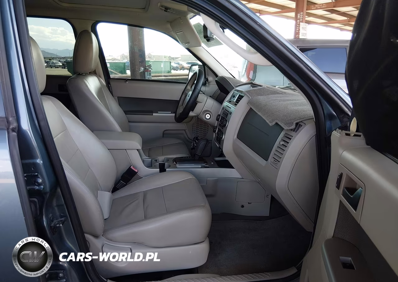 2010 Ford Escape Xlt VIN:1FMCU0D77AKD07711 - 5