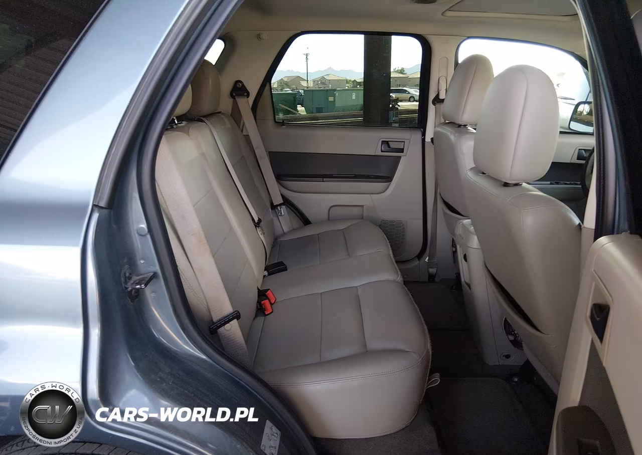 2010 Ford Escape Xlt VIN:1FMCU0D77AKD07711 - 8