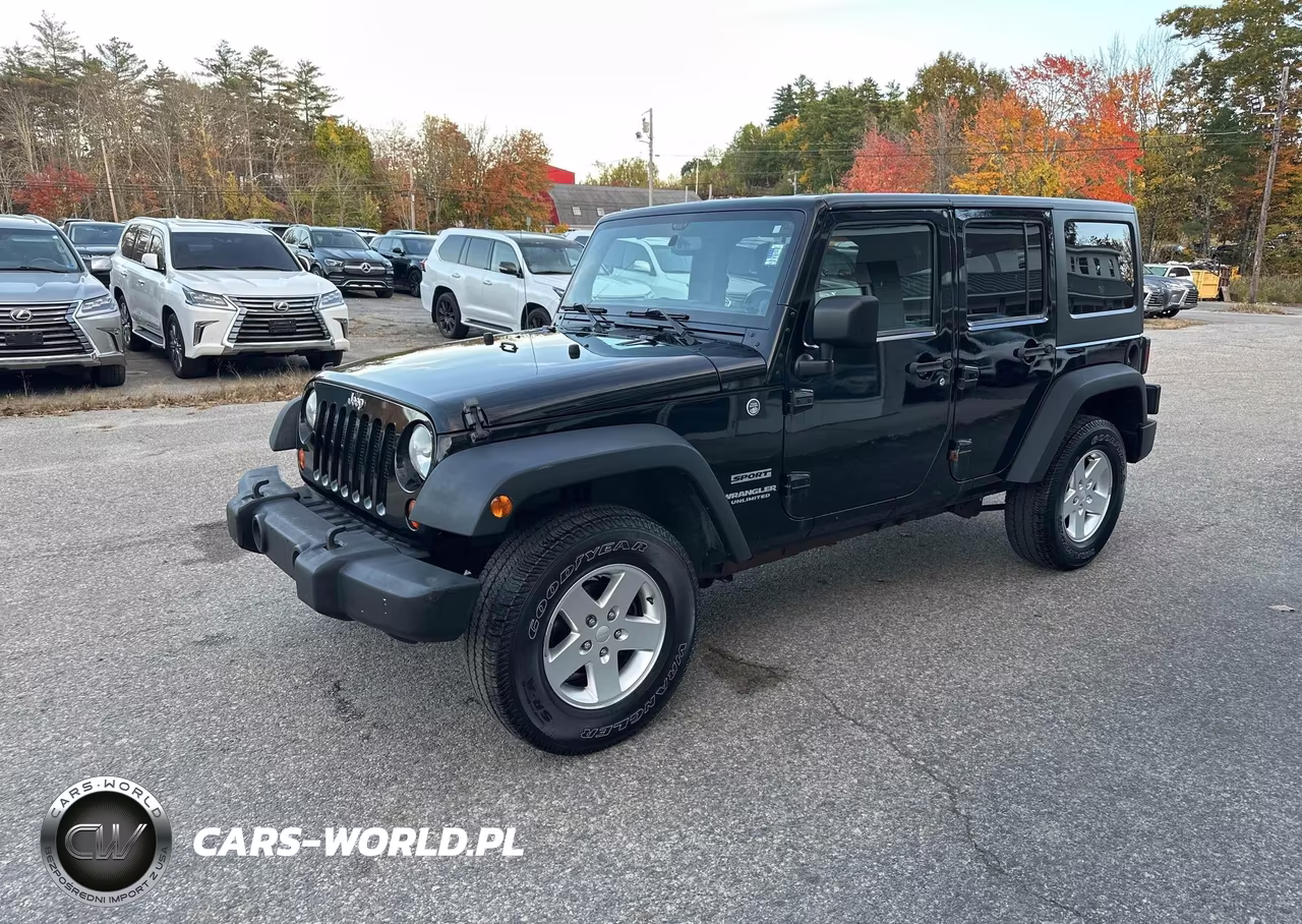 2013 Jeep Wrangler Unlimited Sport VIN:1C4BJWDG5DL589860 - 2
