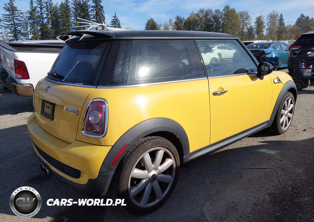 2007 Mini Cooper S VIN:WMWMF73527TL86538 - 4