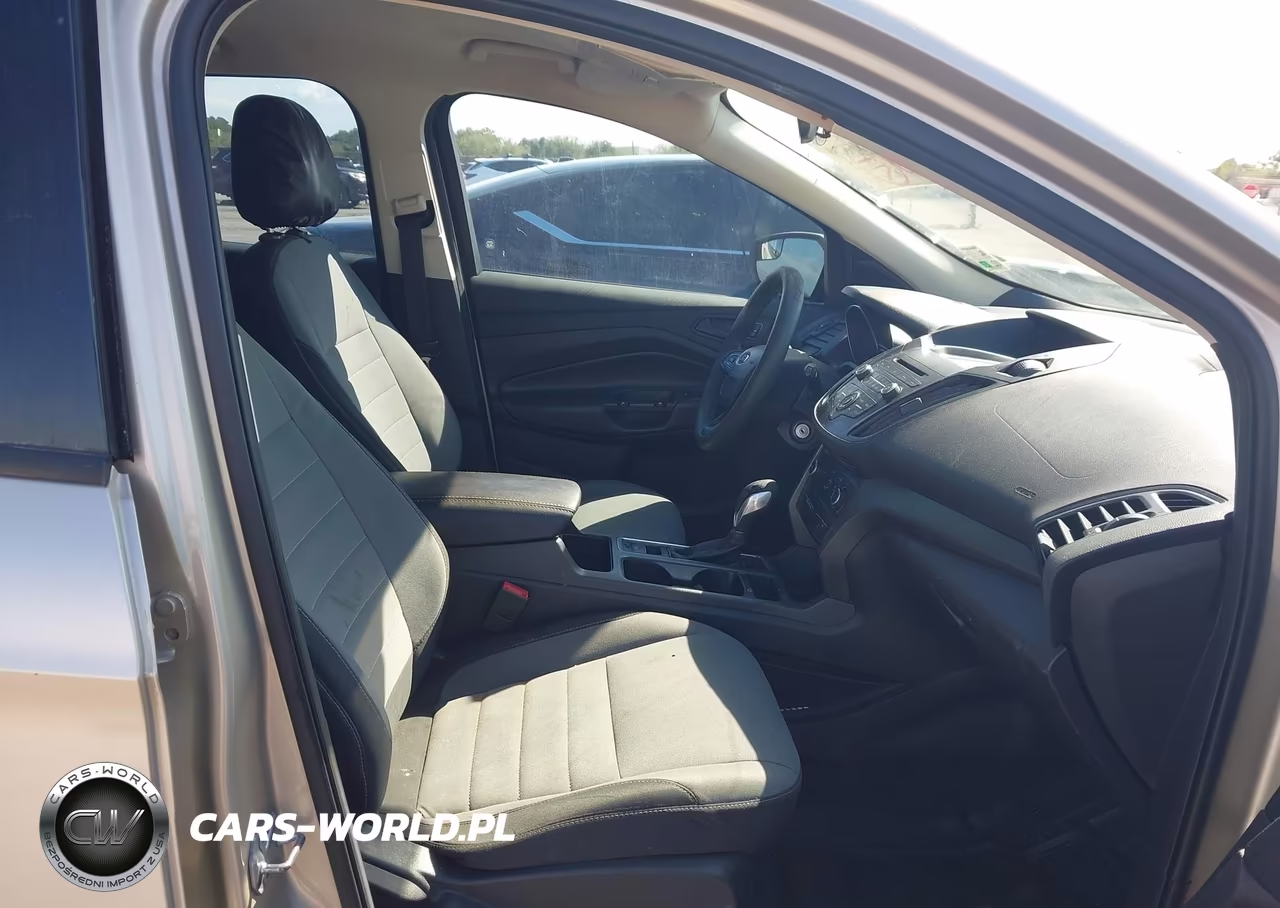 2017 Ford Escape S VIN:1FMCU0F72HUC31231 - 5