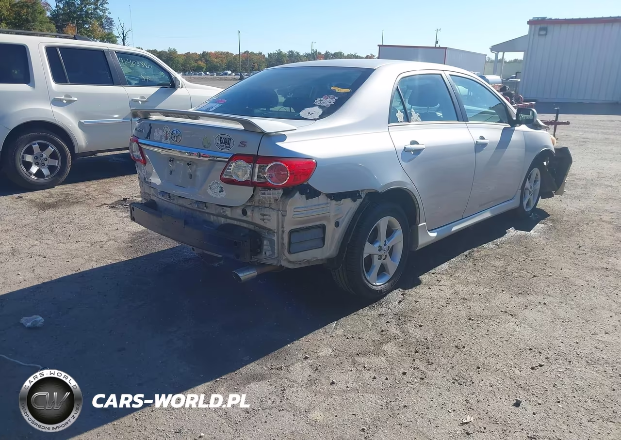 2013 Toyota Corolla S VIN:2T1BU4EE2DC110925 - 4