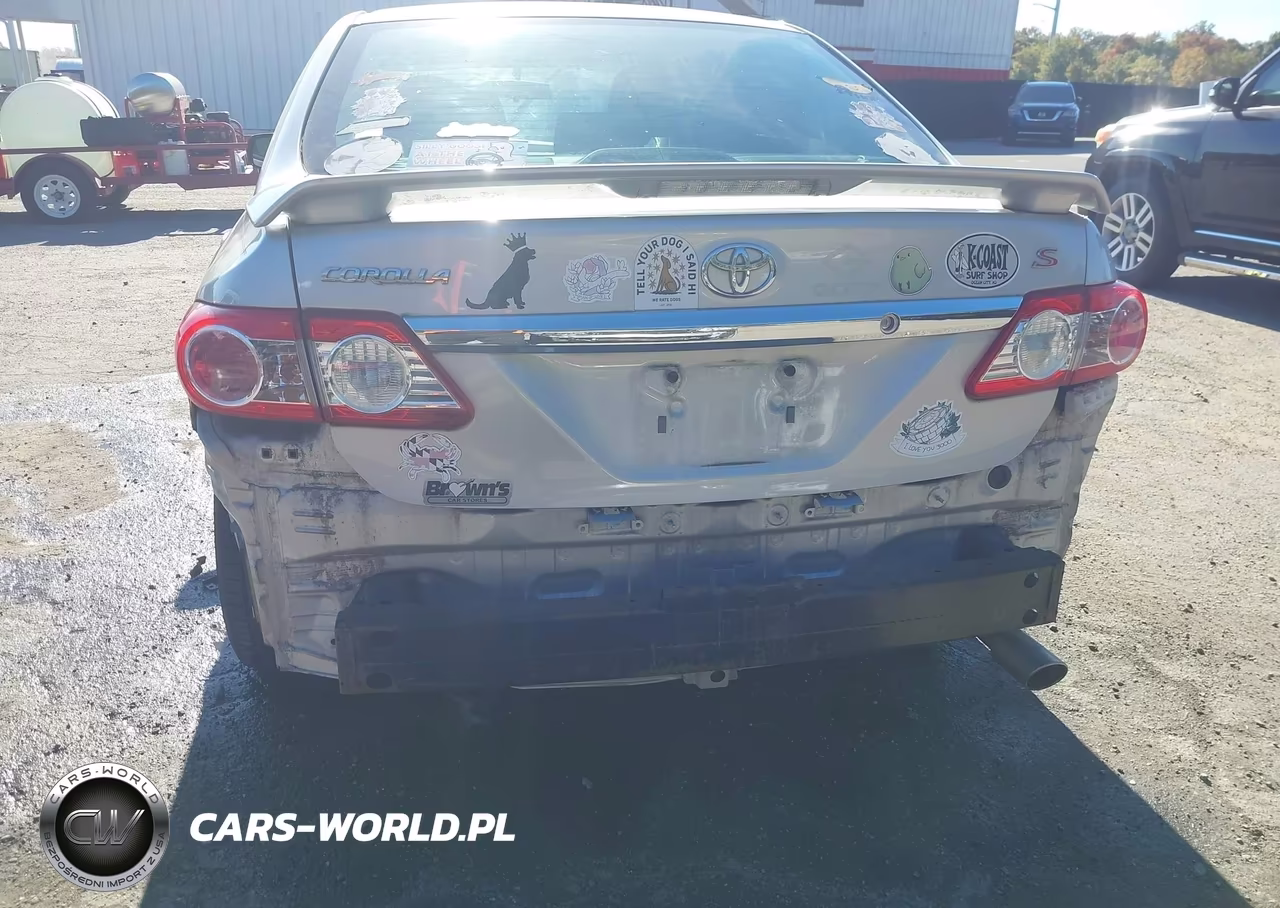 2013 Toyota Corolla S VIN:2T1BU4EE2DC110925 - 6