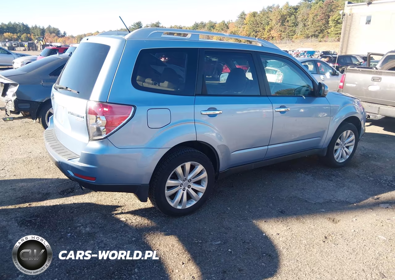2011 Subaru Forester 2.5X Touring VIN:JF2SHAGC6BH703535 - 4