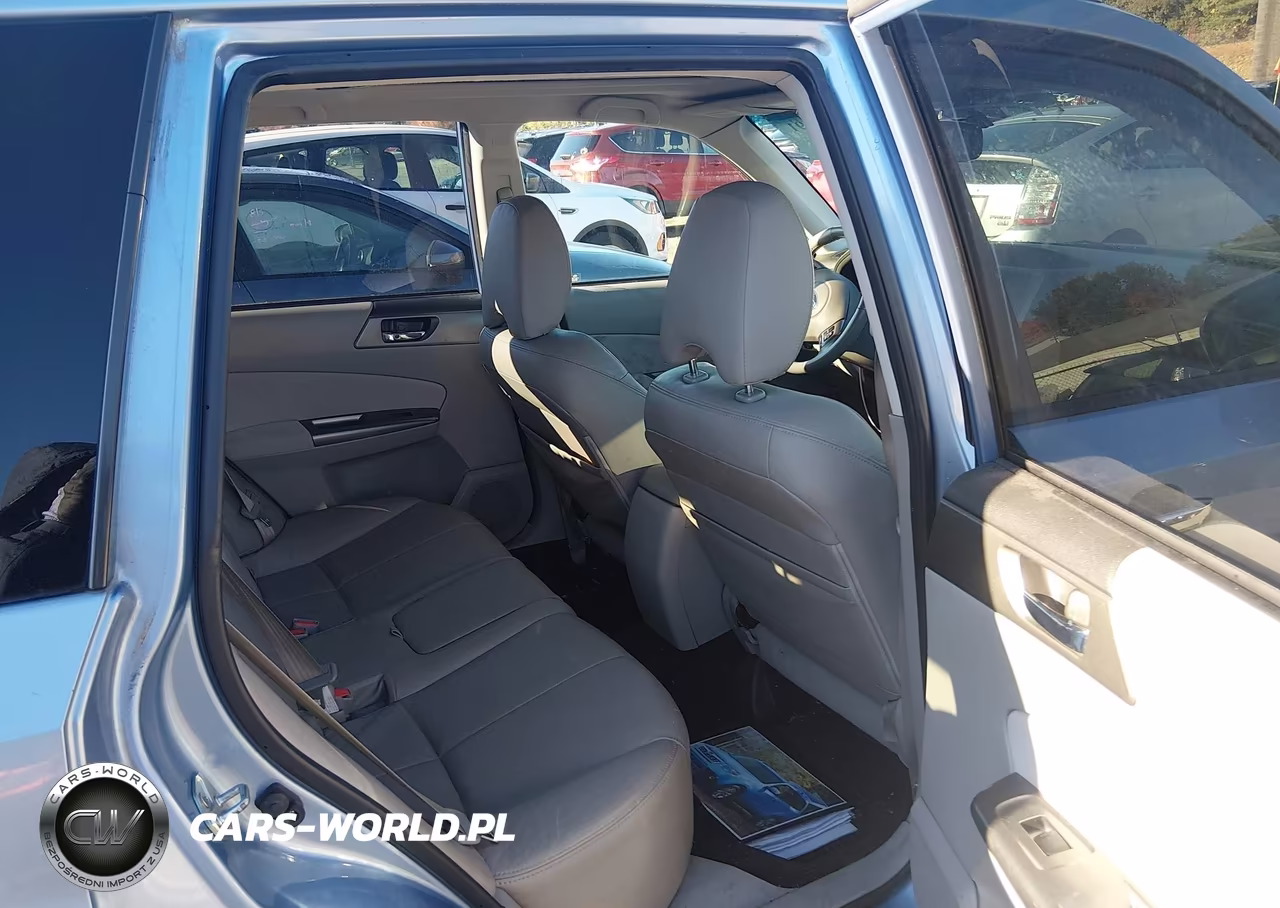 2011 Subaru Forester 2.5X Touring VIN:JF2SHAGC6BH703535 - 8