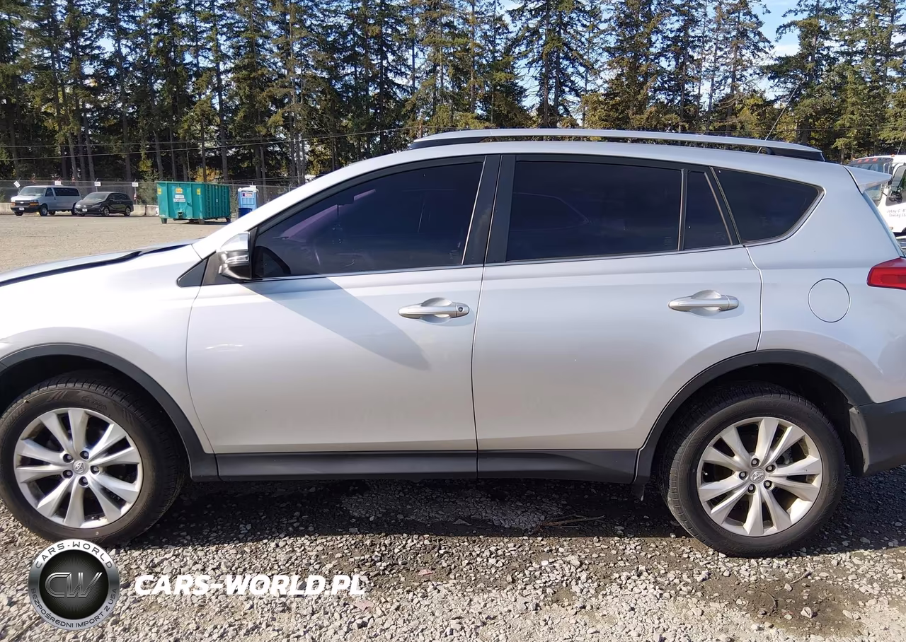 2015 Toyota Rav4 Limited VIN:JTMDFREV2FD155546 - 14