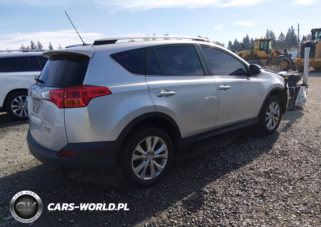 2015 Toyota Rav4 Limited VIN:JTMDFREV2FD155546 - 4