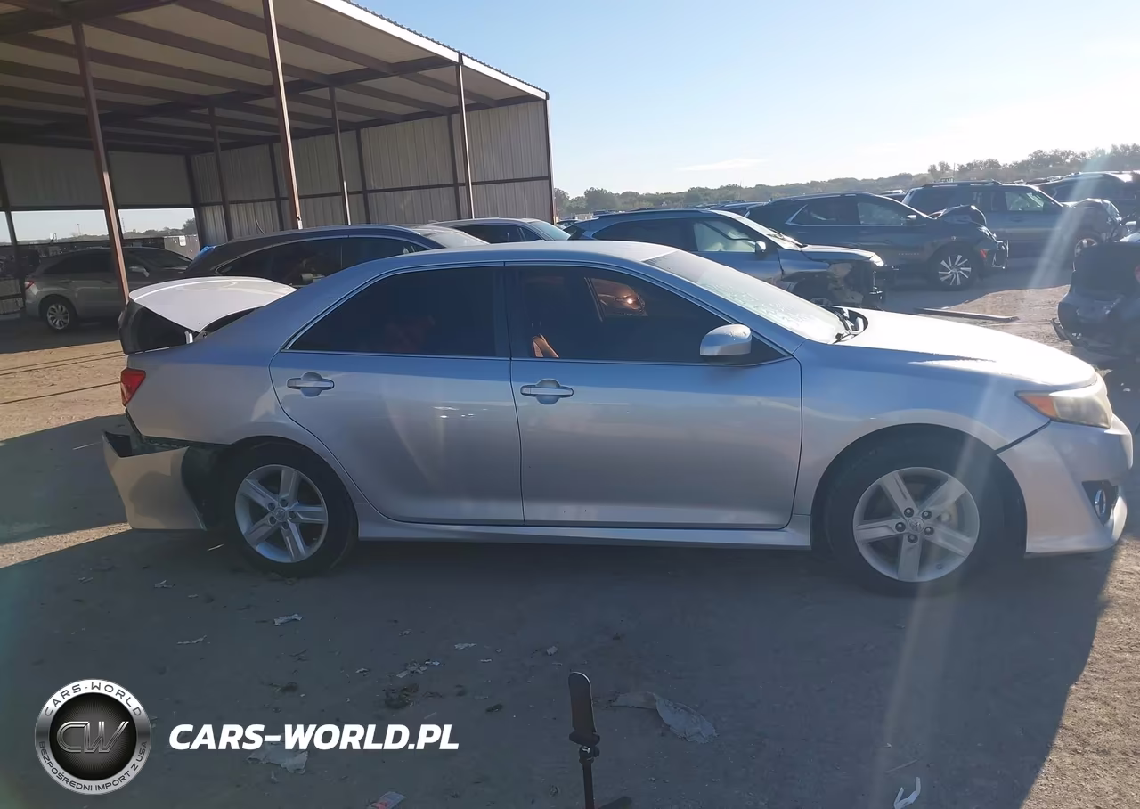 2014 Toyota Camry Se VIN:4T1BF1FK0EU409603 - 13