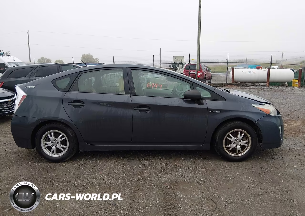 2011 Toyota Prius Three VIN:JTDKN3DU9B0286653 - 13