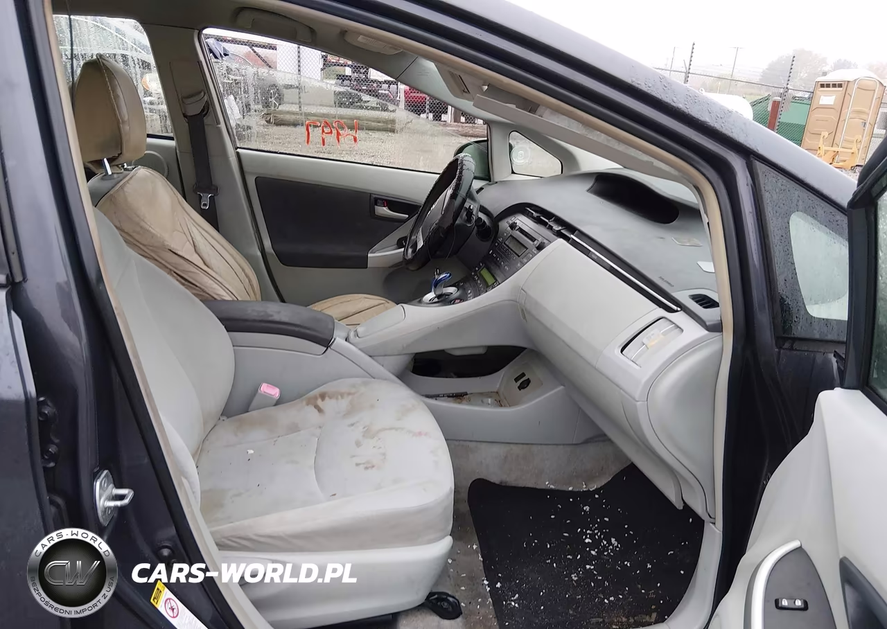 2011 Toyota Prius Three VIN:JTDKN3DU9B0286653 - 5