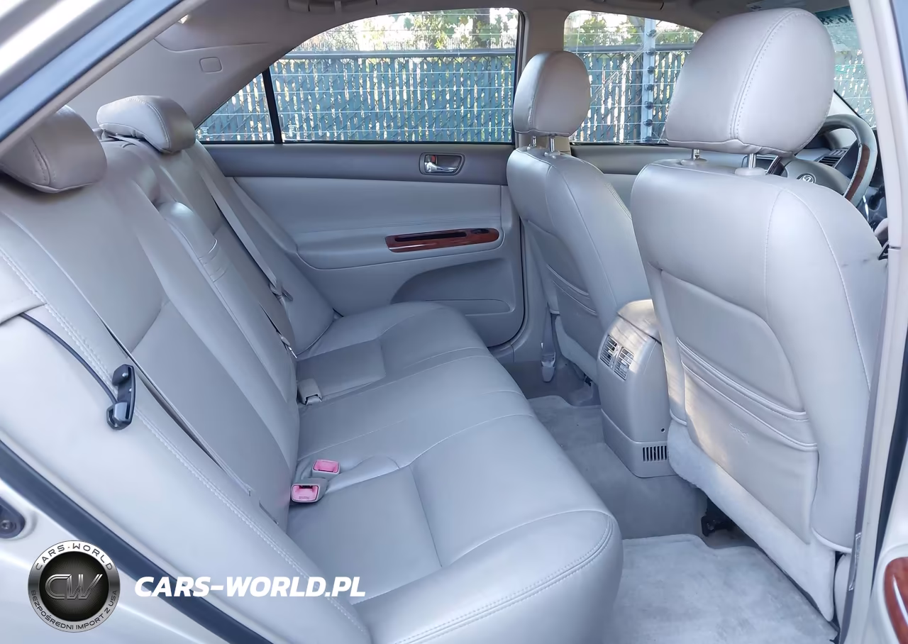 2004 Toyota Camry Xle VIN:4T1BE30K84U846982 - 8