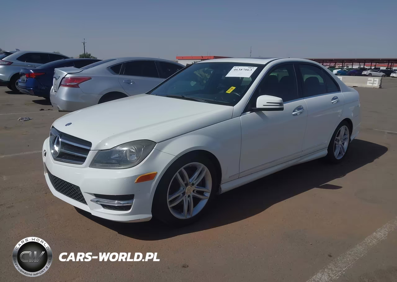 2014 Mercedes-Benz C 250 Sport VIN:WDDGF4HB4EG218005 - 2