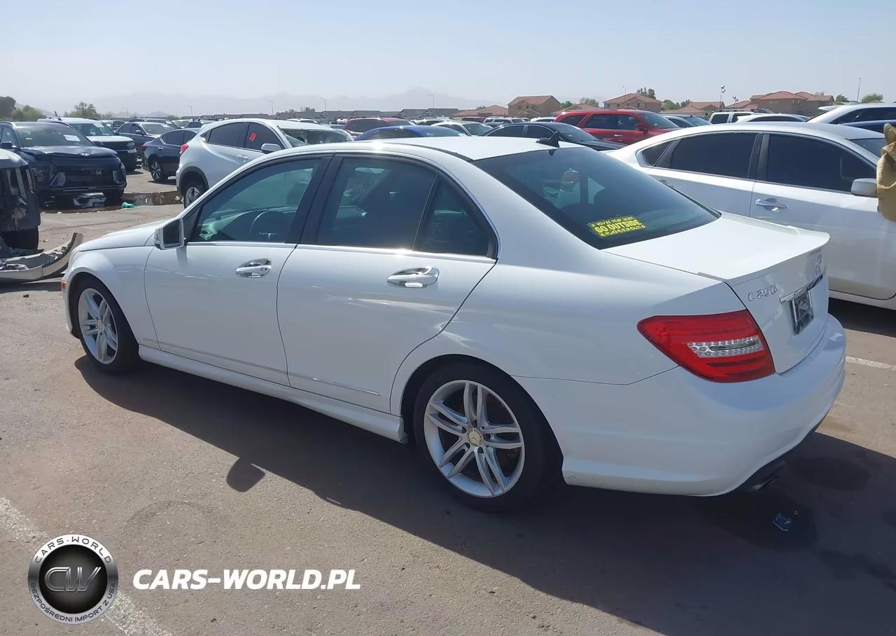 2014 Mercedes-Benz C 250 Sport VIN:WDDGF4HB4EG218005 - 3