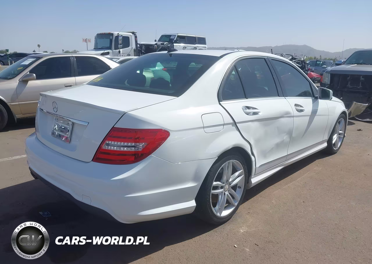 2014 Mercedes-Benz C 250 Sport VIN:WDDGF4HB4EG218005 - 4