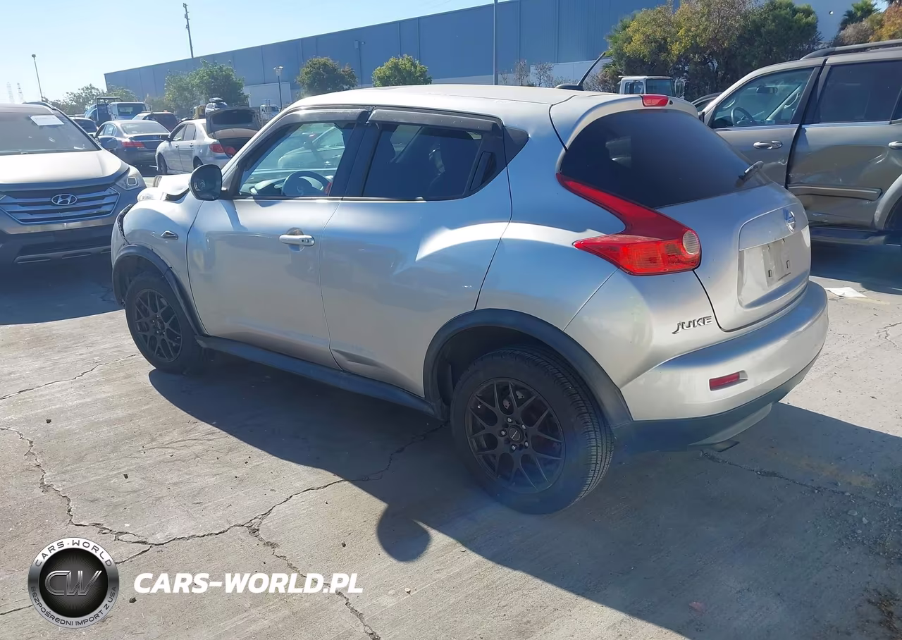 2014 Nissan Juke Sv VIN:JN8AF5MR1ET353690 - 3