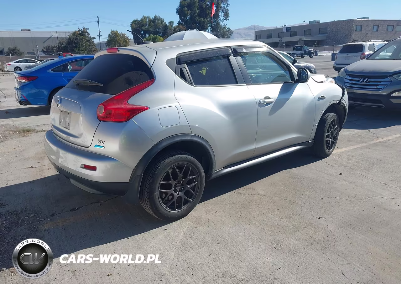 2014 Nissan Juke Sv VIN:JN8AF5MR1ET353690 - 4