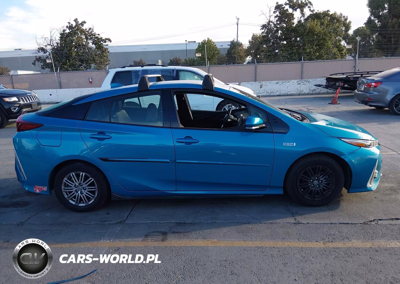 2017 Toyota Prius Prime Advanced VIN:JTDKARFP7H3041749 - 14