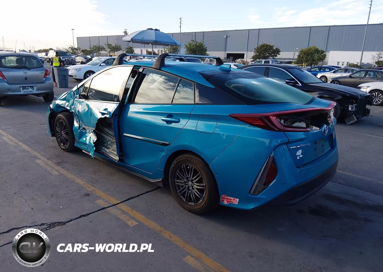 2017 Toyota Prius Prime Advanced VIN:JTDKARFP7H3041749 - 3