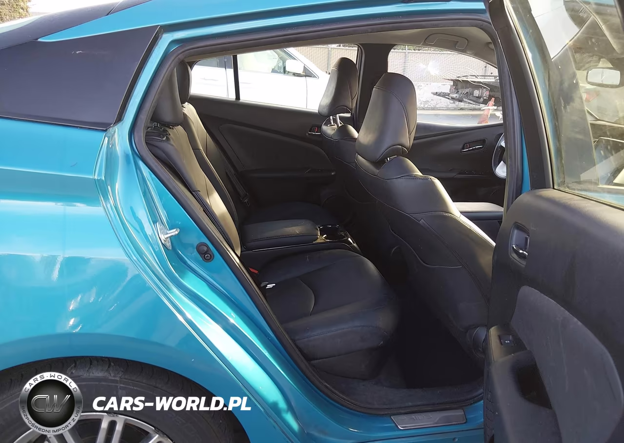 2017 Toyota Prius Prime Advanced VIN:JTDKARFP7H3041749 - 8
