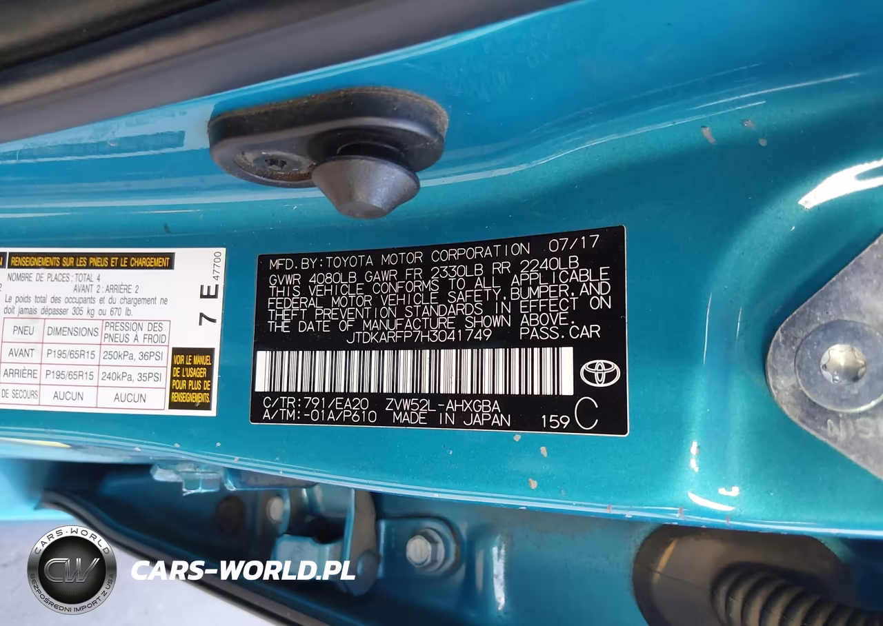 2017 Toyota Prius Prime Advanced VIN:JTDKARFP7H3041749 - 9