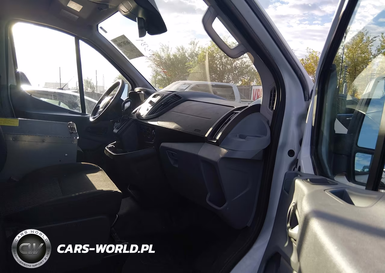 2019 Ford Transit-150 VIN:1FTYE1ZM9KKB44024 - 5