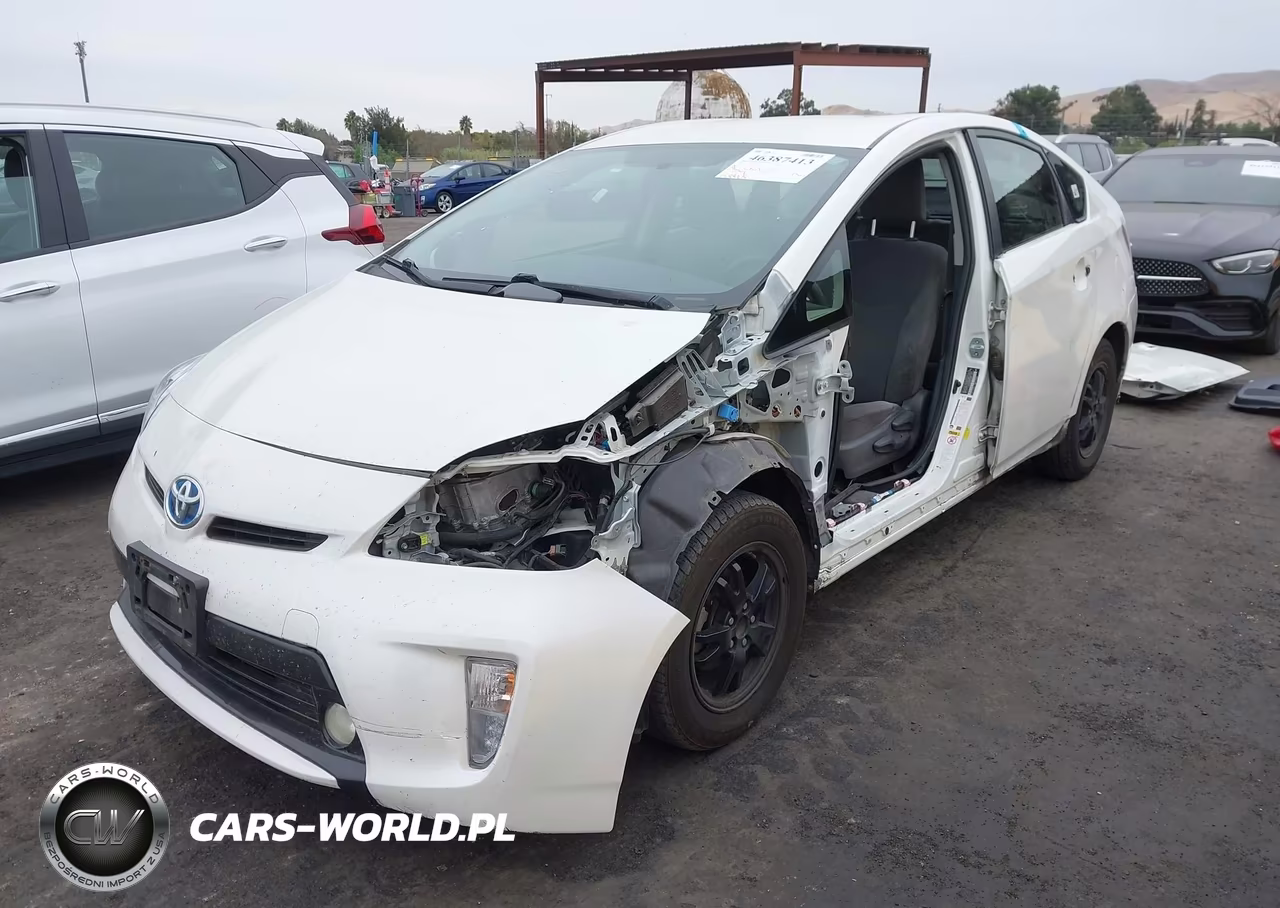 2015 Toyota Prius Two VIN:JTDKN3DU7F0470690 - 2