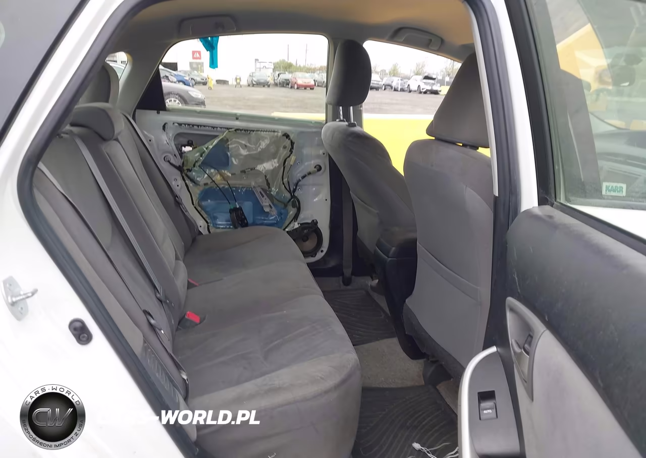 2015 Toyota Prius Two VIN:JTDKN3DU7F0470690 - 8
