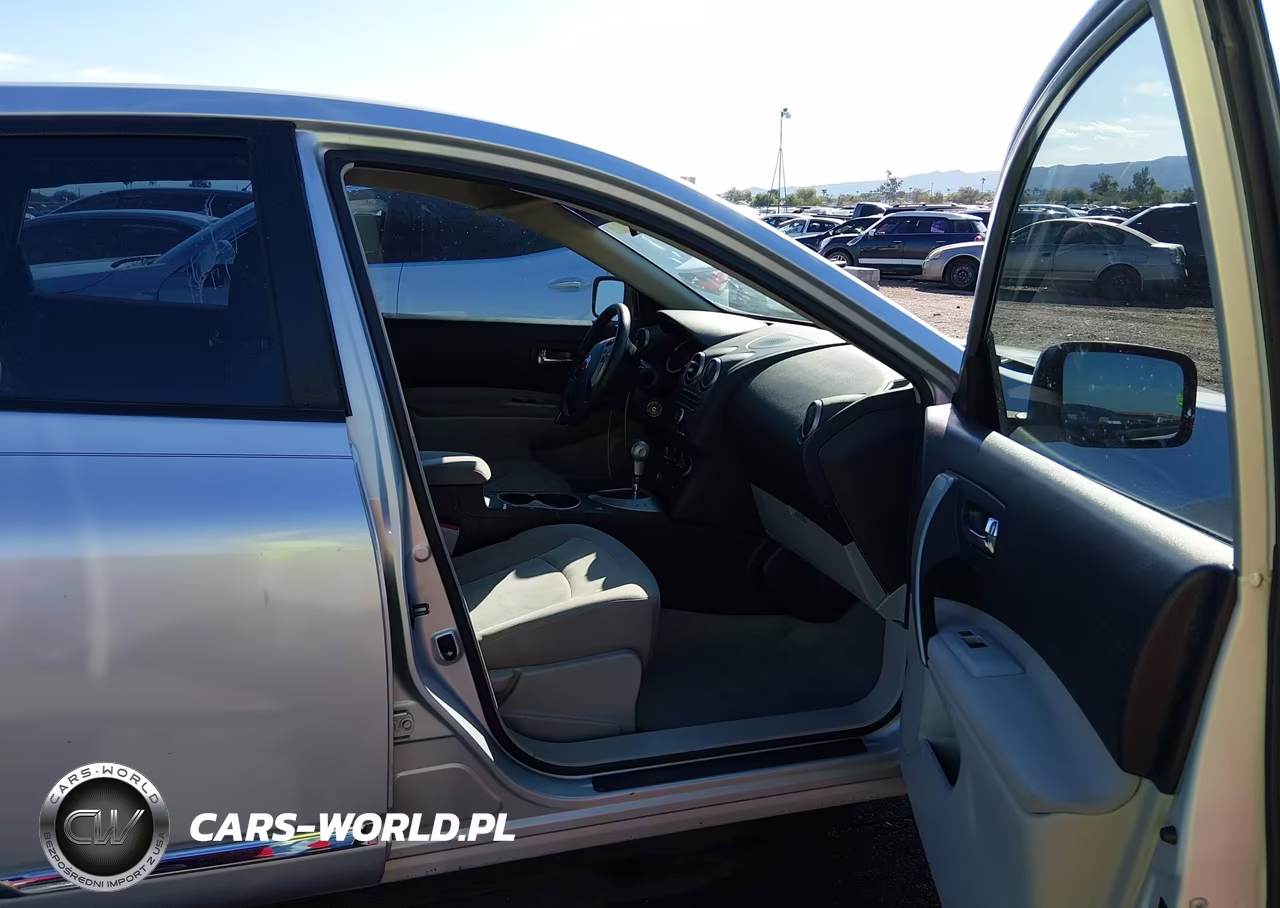 2013 Nissan Rogue S VIN:JN8AS5MT7DW526018 - 5