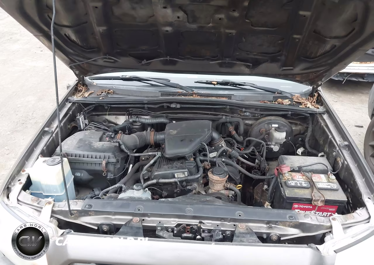 2012 Toyota Tacoma VIN:5TFNX4CN3CX013935 - 10