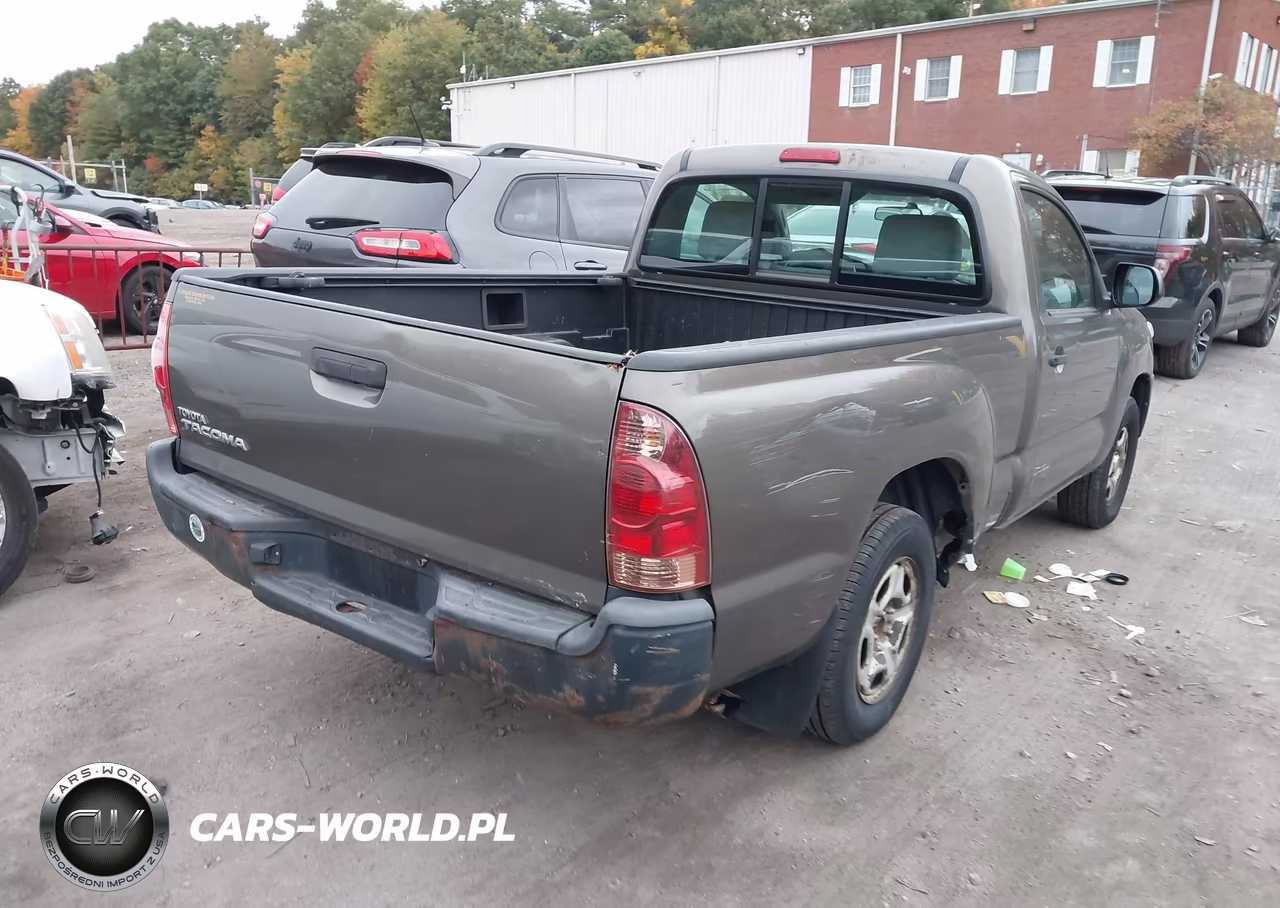 2012 Toyota Tacoma VIN:5TFNX4CN3CX013935 - 4
