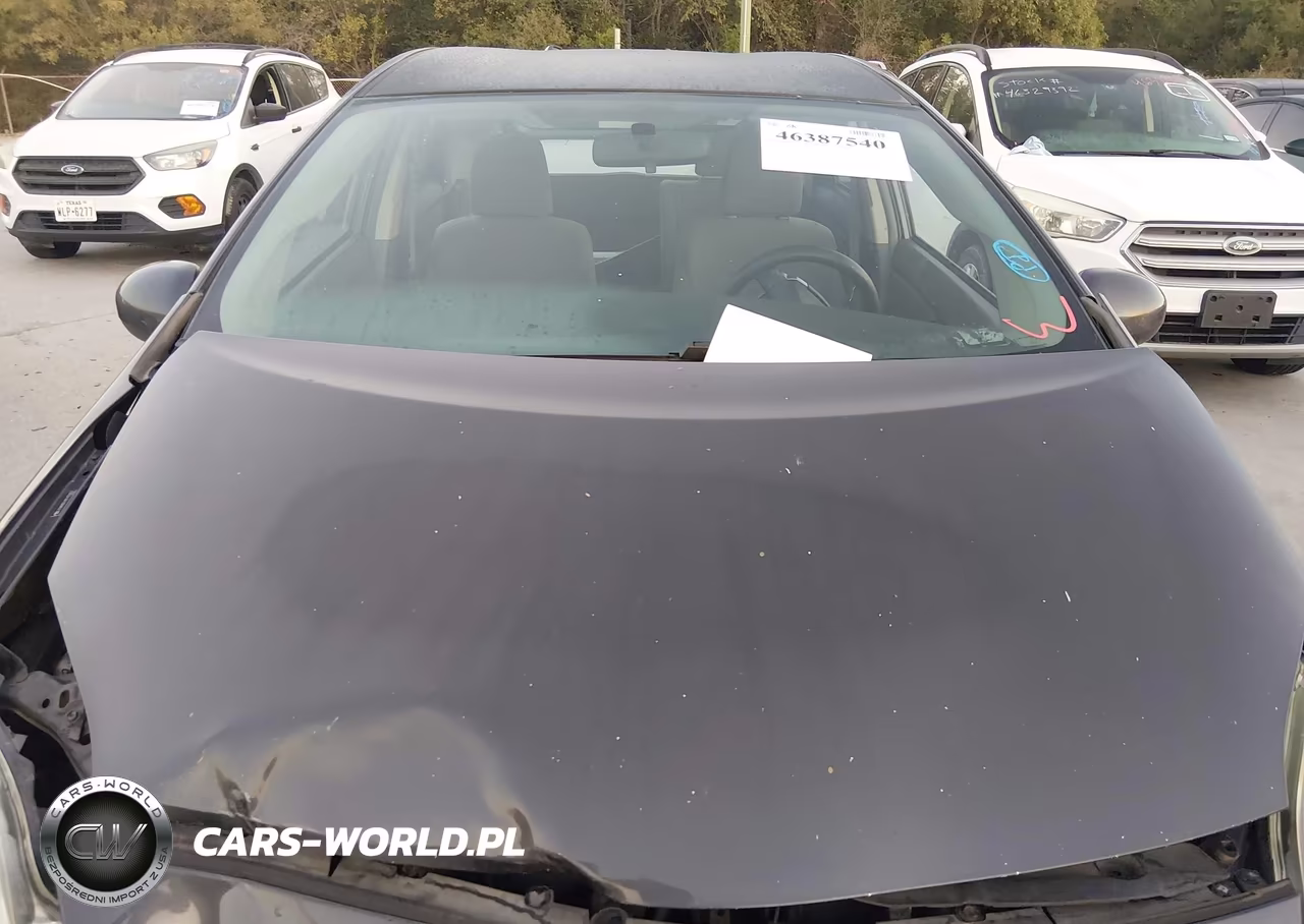 2011 Toyota Prius Three VIN:JTDKN3DU3B1422057 - 10
