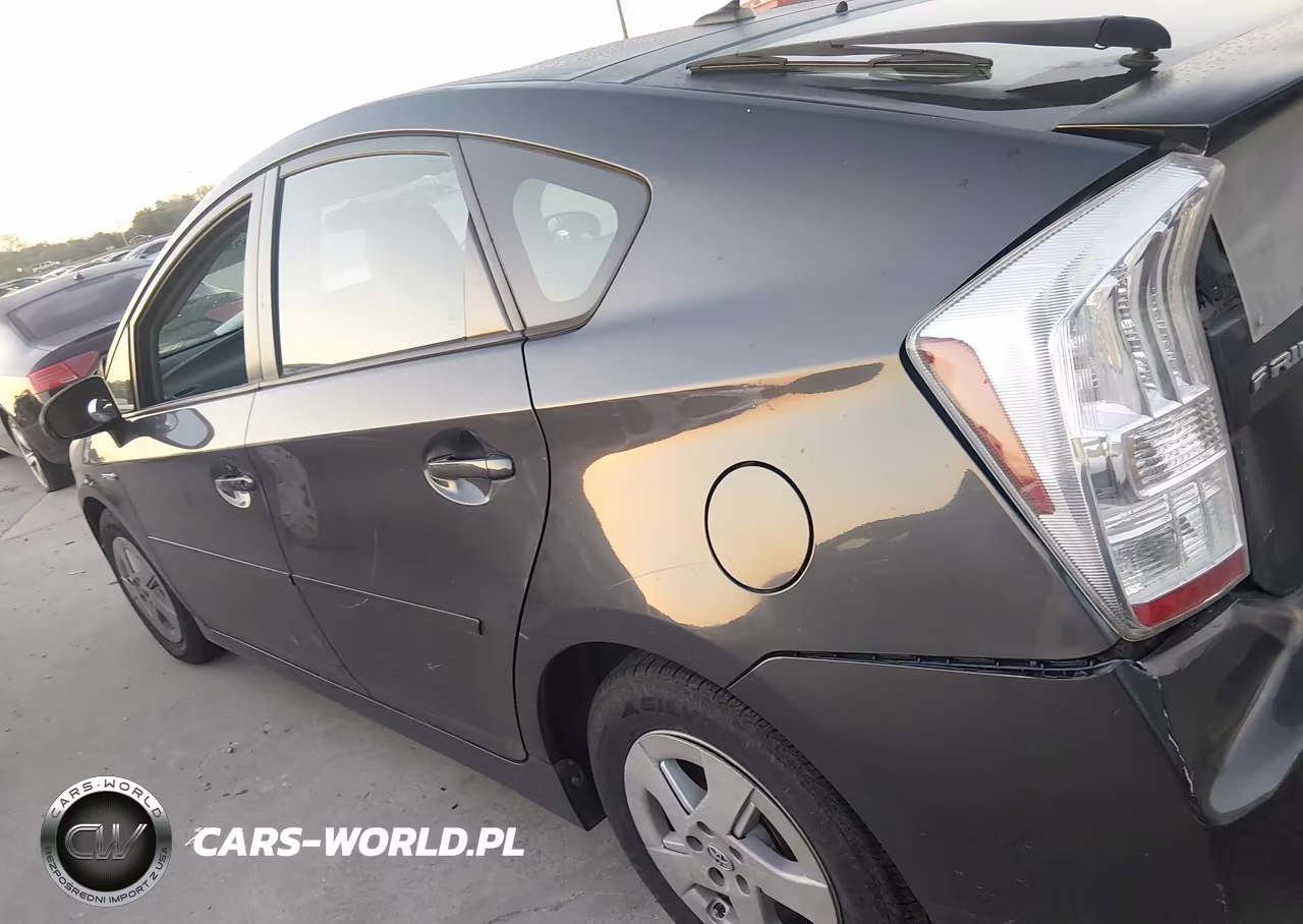 2011 Toyota Prius Three VIN:JTDKN3DU3B1422057 - 14