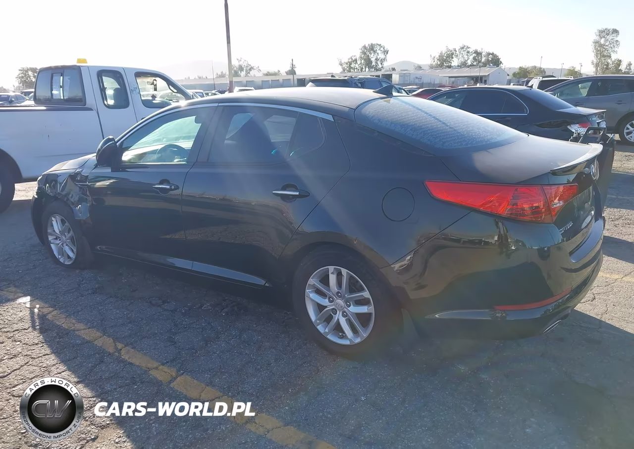2013 Kia Optima Lx VIN:5XXGM4A72DG229564 - 3