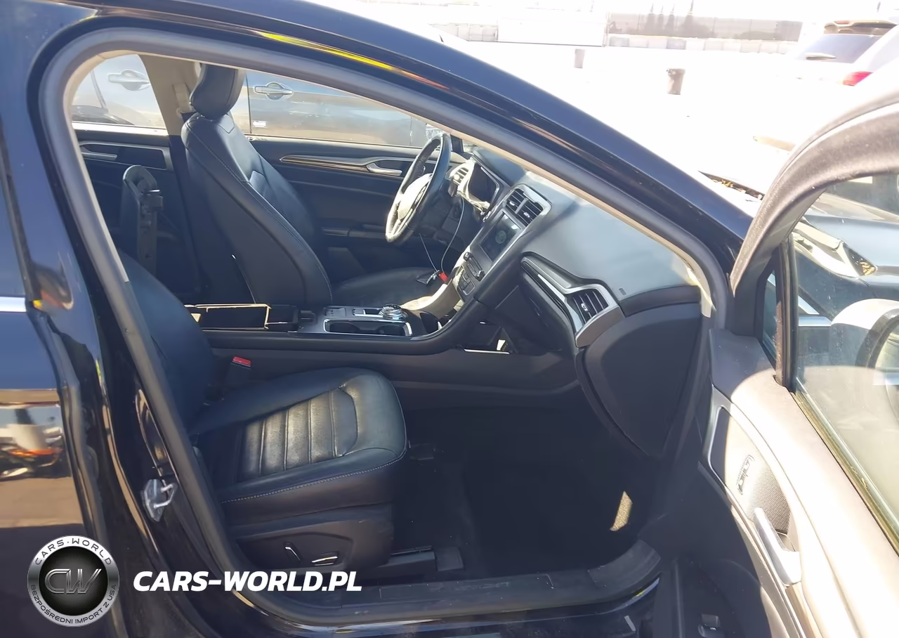 2017 Ford Fusion Se VIN:3FA6P0HD9HR202897 - 5